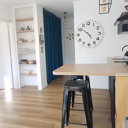 Appartement Deux Pieces , Climatise, Terrase, Cavalaire Kültér fotó