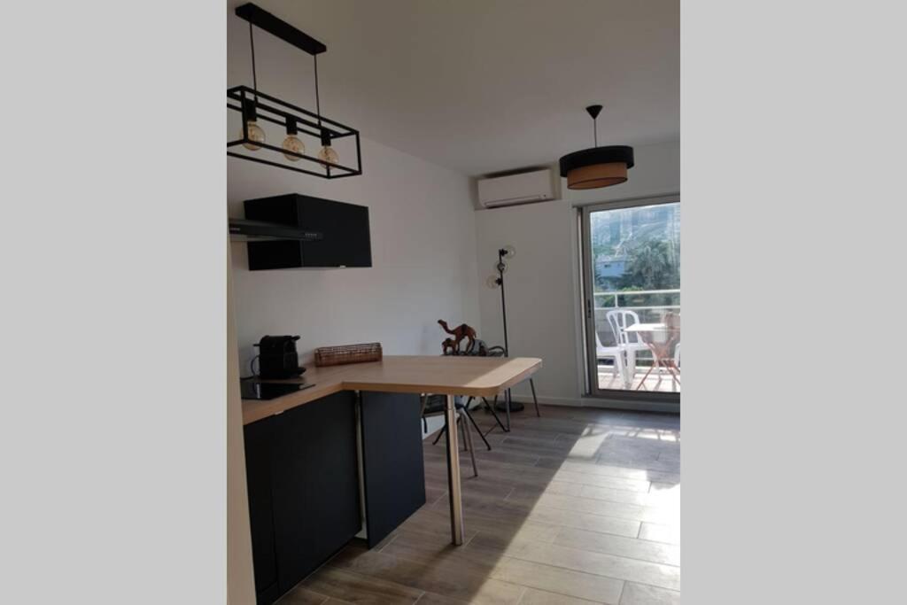 Appartement Deux Pieces , Climatise, Terrase, Cavalaire Kültér fotó