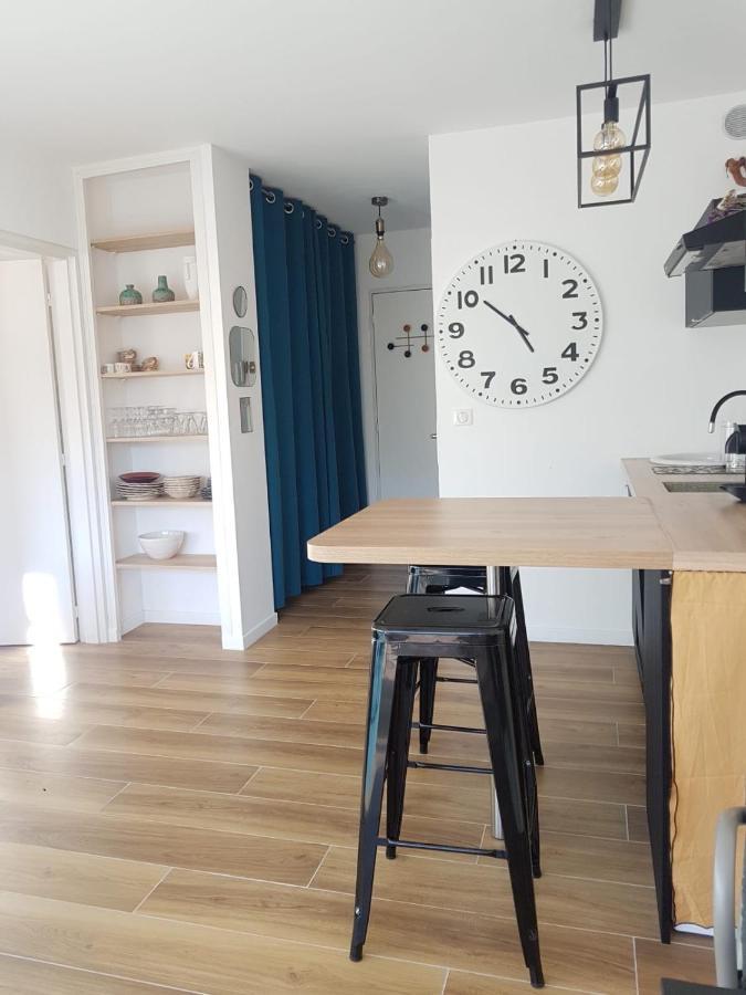 Appartement Deux Pieces , Climatise, Terrase, Cavalaire Kültér fotó